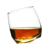 En fyldt whiskyglas En fyldt whiskyglas